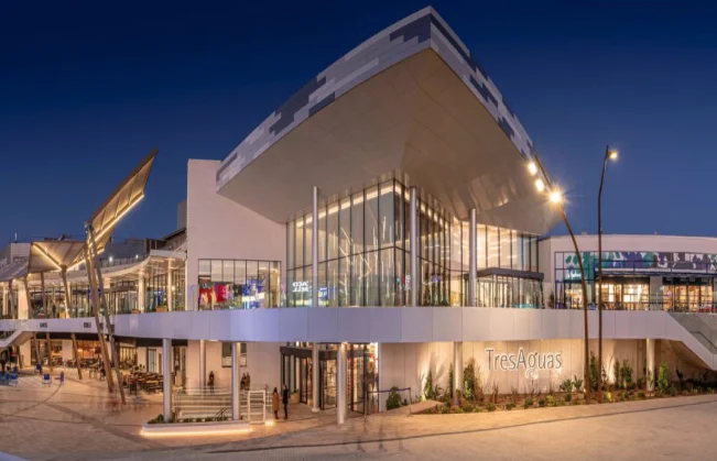 Tres Aguas shopping center in Alcorcón, Madrid, illuminated at dusk